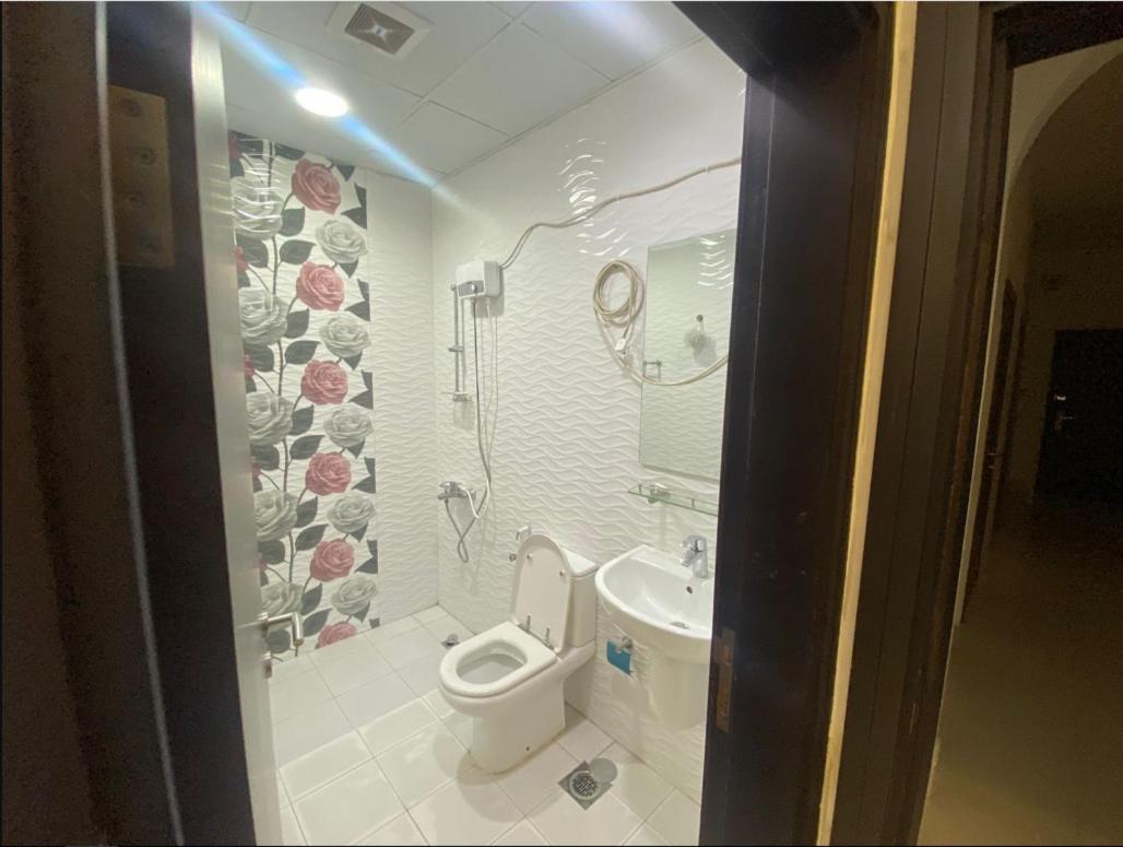 Economical For Rent In Guest house