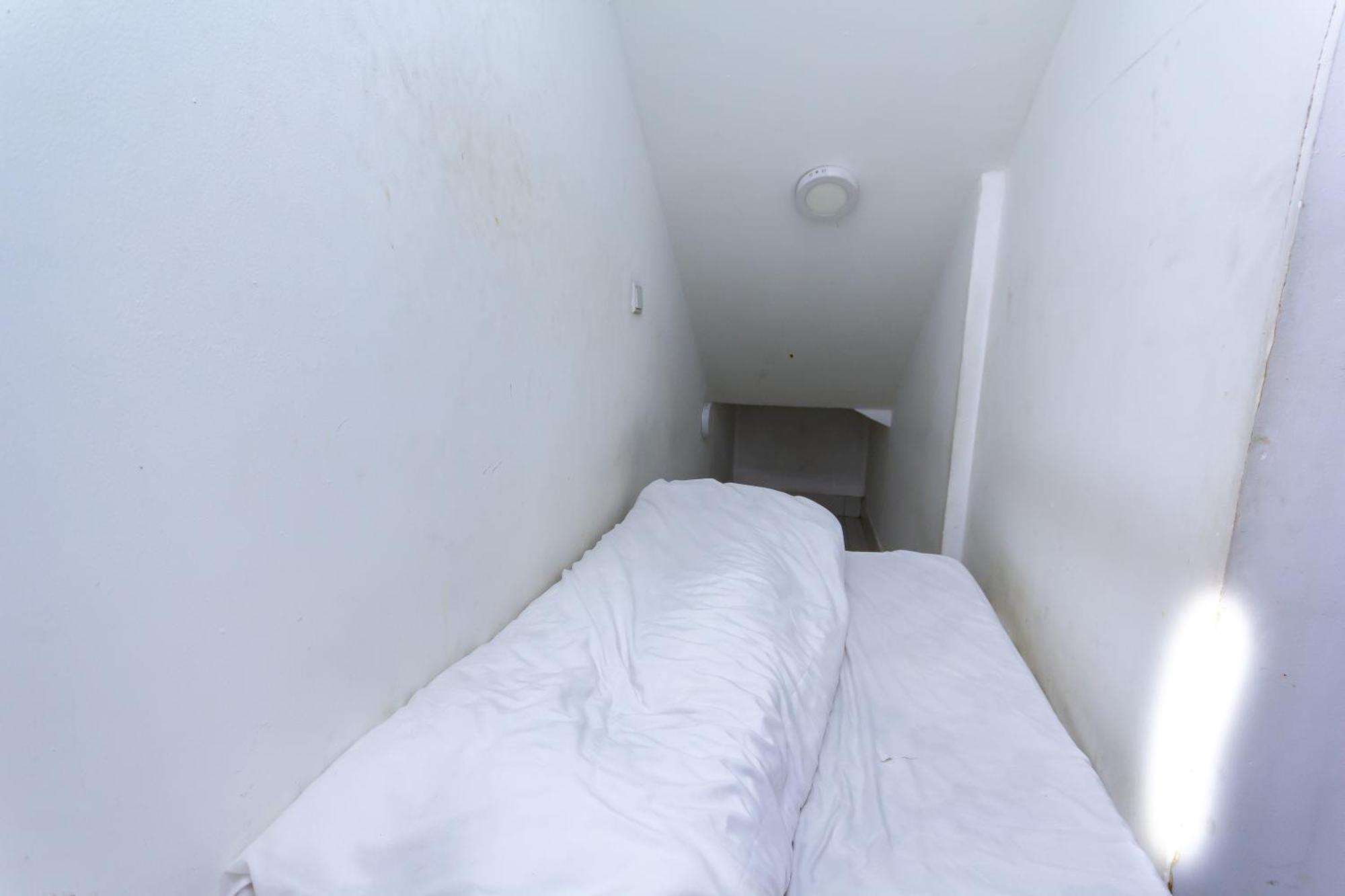 Economical For Rent In Guest house *